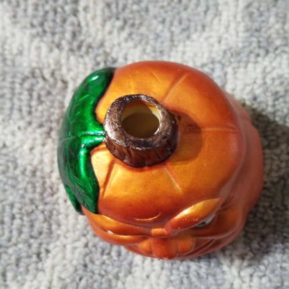 Pumpkin candle holder - Picture 2 of 5